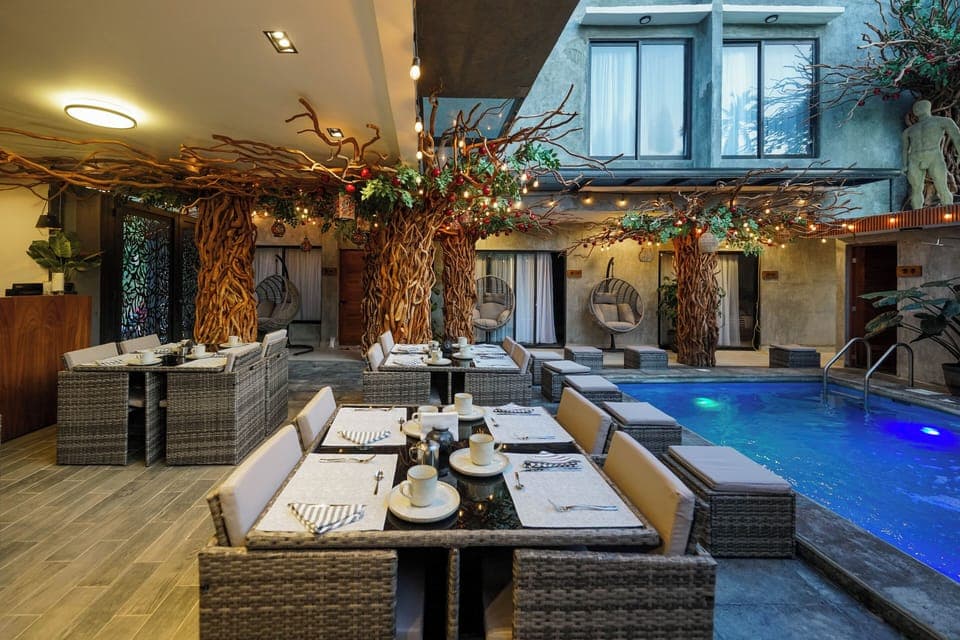 55-inch Smart TV with digital channels