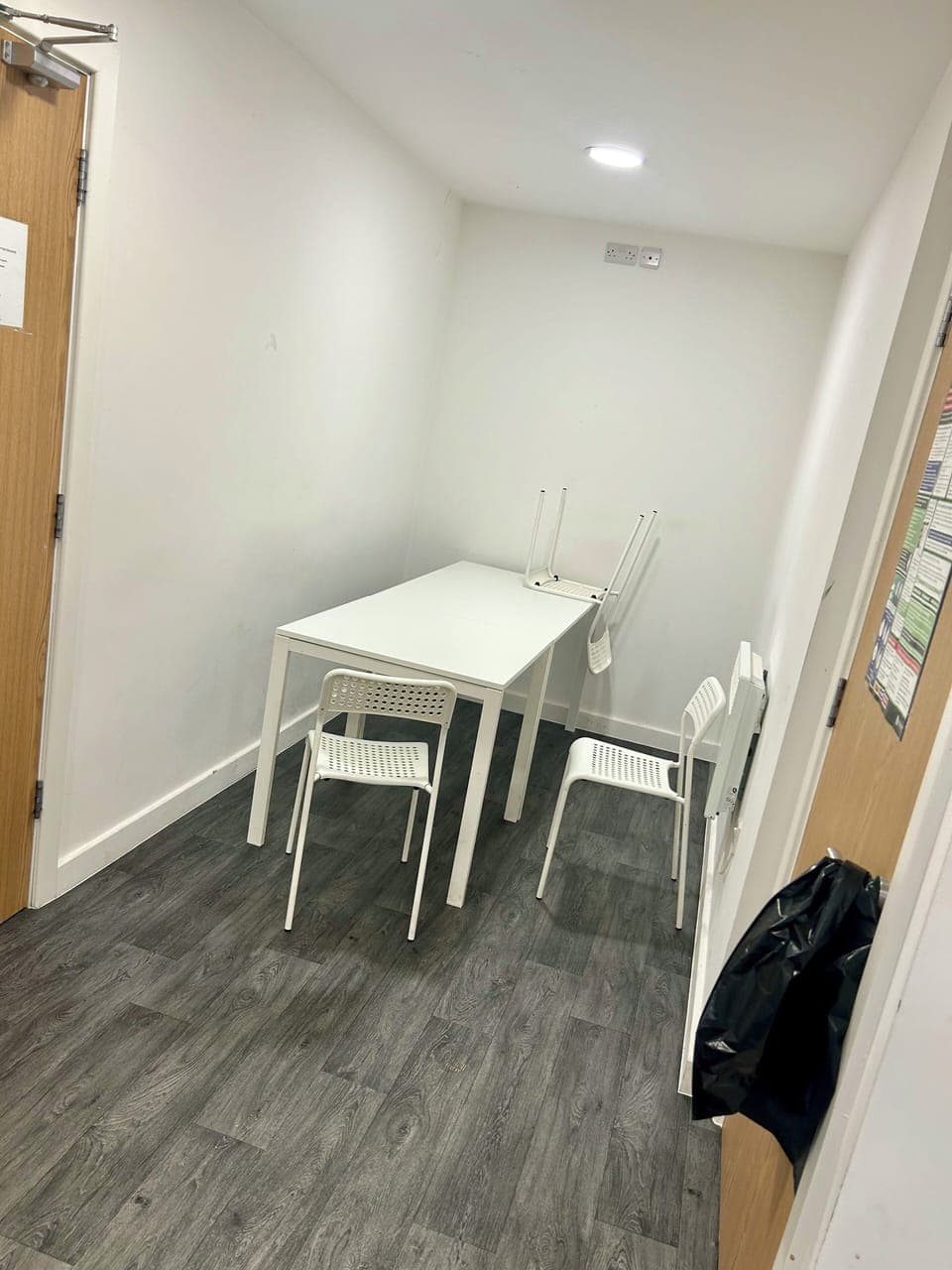 Shared Dormitory, 1 Bedroom, Smoking, Balcony | Living area