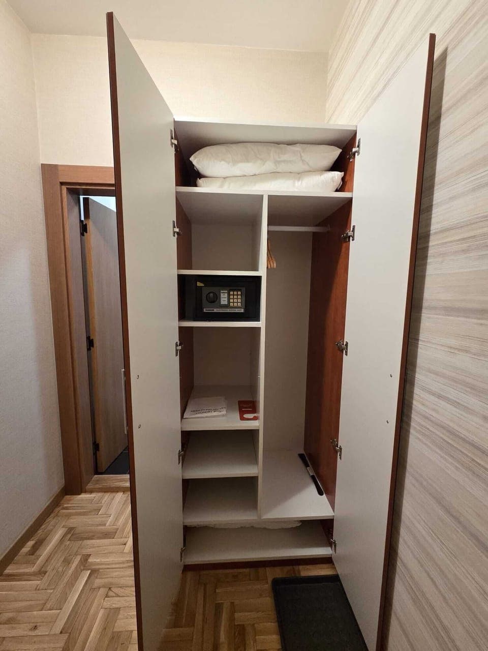 Classic Triple Room, 3 Twin Beds | Memory foam beds, in-room safe, iron/ironing board, free WiFi