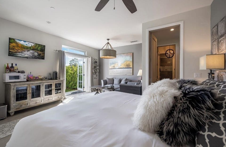 Barrel Room Suite | 1 bedroom, individually decorated, individually furnished