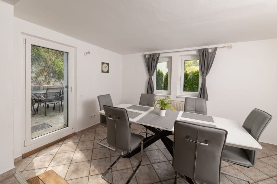 Comfort Villa, Garden View | Dining room