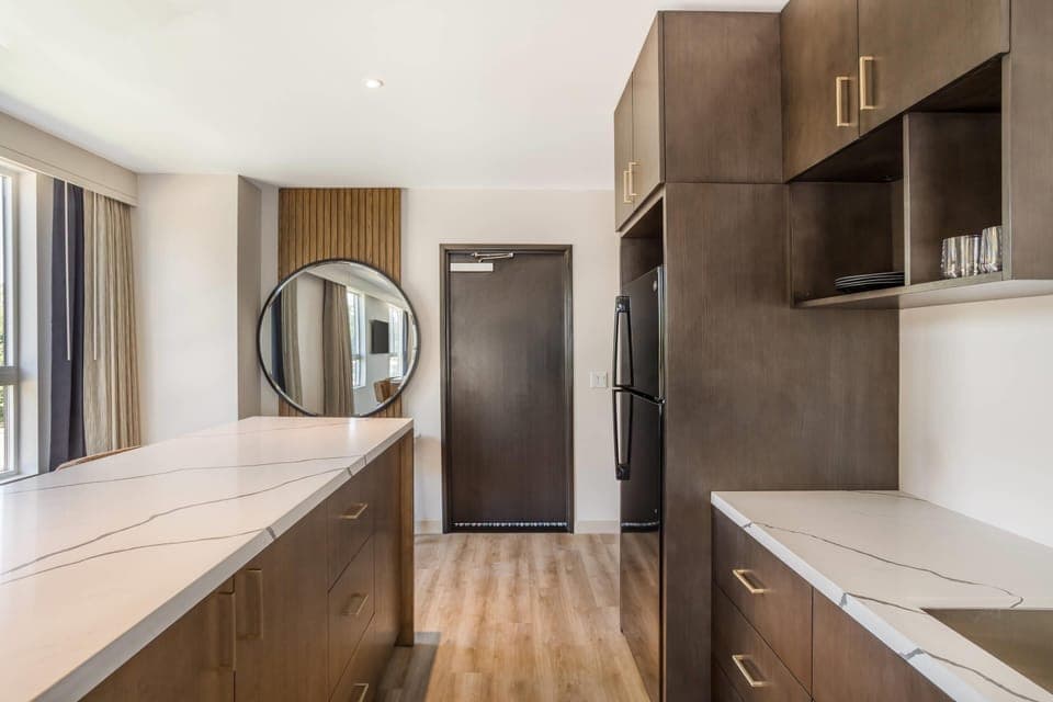 Suite, 1 King Bed with Sofa bed, Non Smoking (Efficiency, Upgrade) | In-room safe, desk, laptop workspace, blackout drapes