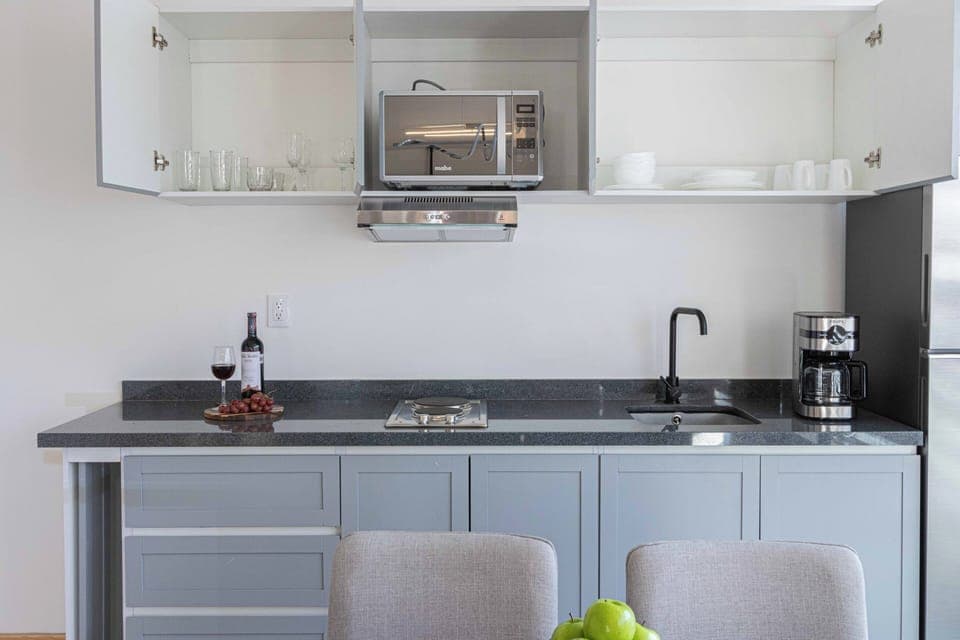 Comfort Apartment, 1 Bedroom, Balcony, City View | Private kitchen