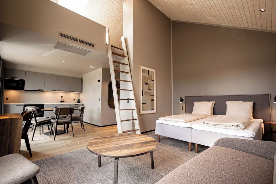 Family Apartment | Premium bedding, down comforters, in-room safe, desk