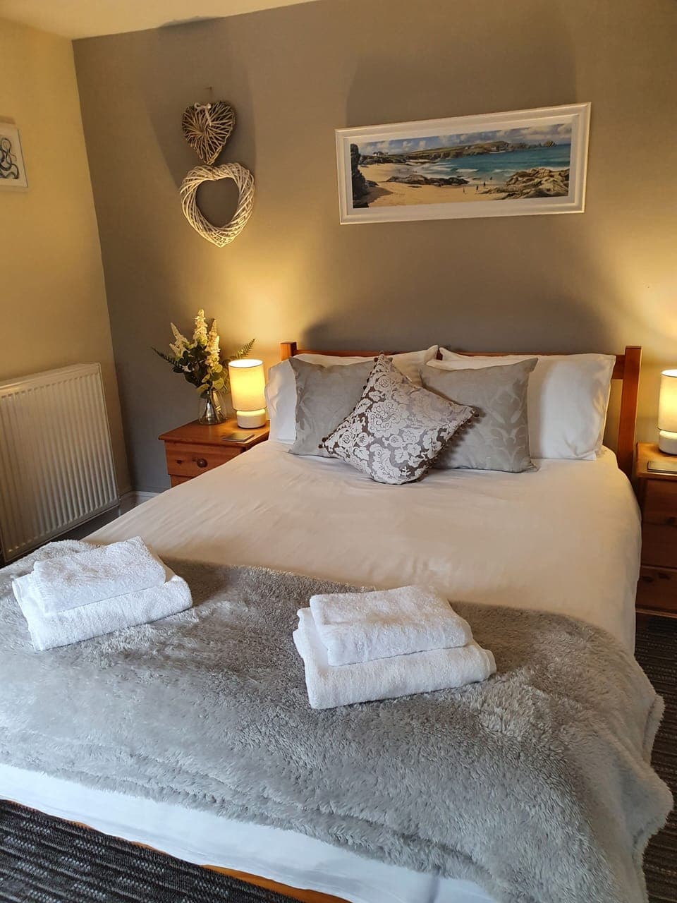 Comfort Double Room | Free WiFi, bed sheets