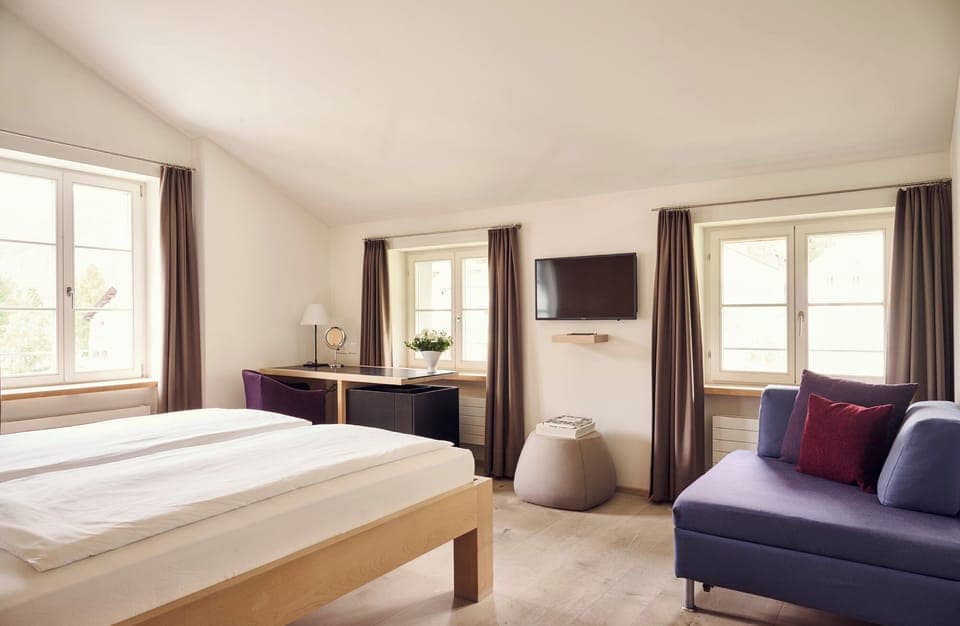 Superior Double Room, Mountain View | In-room safe, desk, iron/ironing board, free WiFi