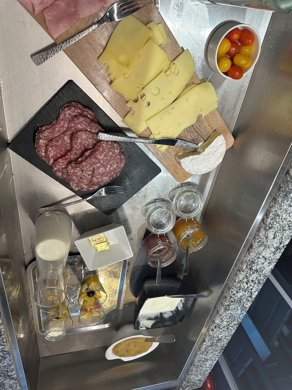 Daily buffet breakfast (EUR 12 per person)