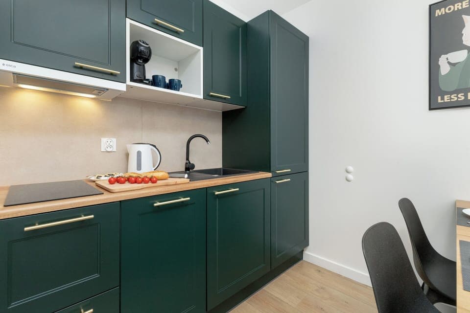 Comfort Apartment | Private kitchen | Full-size fridge, microwave, stovetop, dishwasher