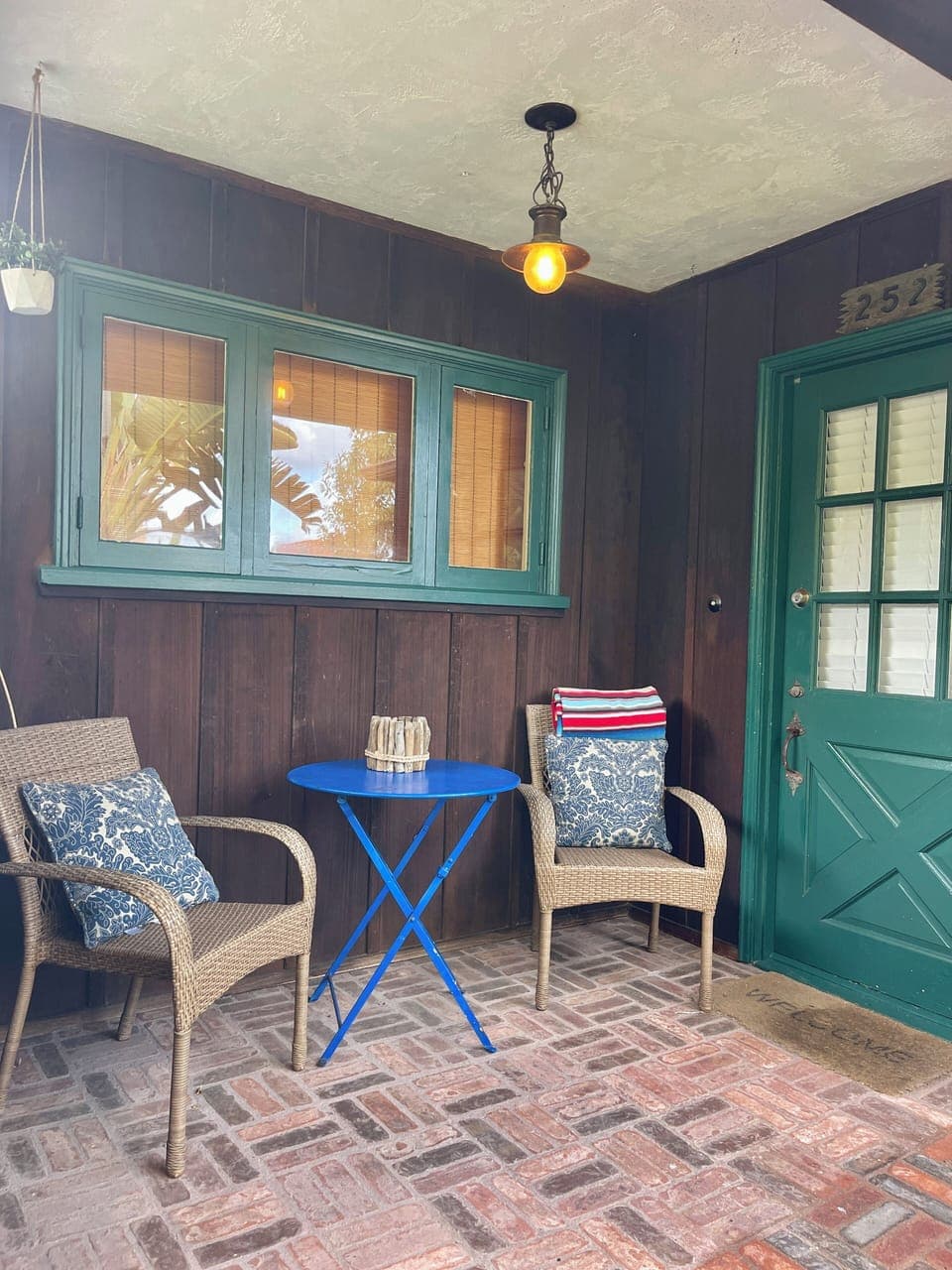 Cottage, 2 Bedrooms, 2 Bathrooms, 2 Queens, Kitchen, Fireplace, 2nd Floor, (Sea Biscuit) | Balcony