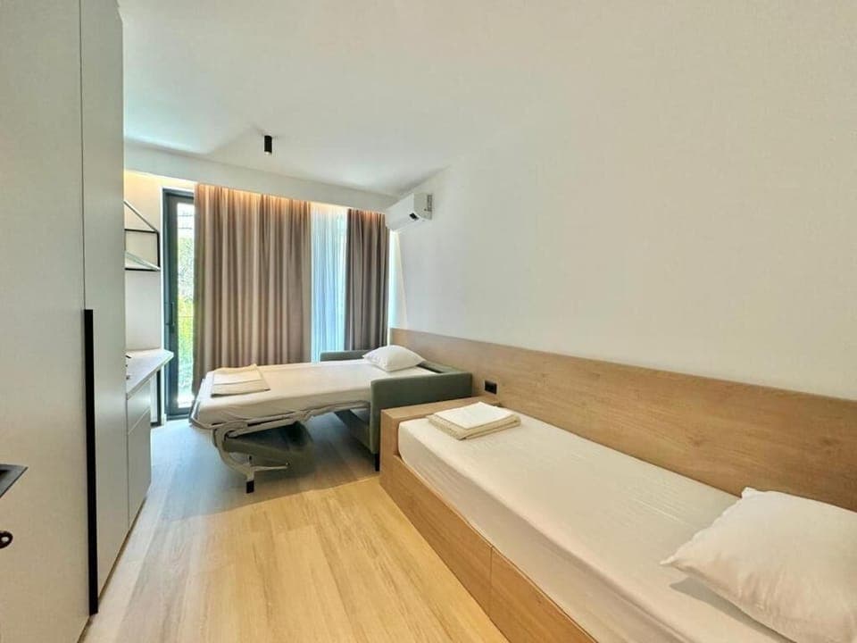 Deluxe Apartment, City View | 2 bedrooms, soundproofing, free WiFi