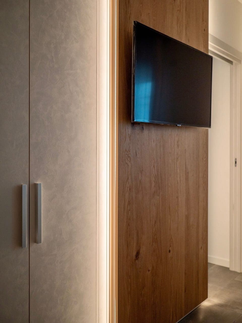 Apartment, 2 Bedrooms, City View | Premium bedding, down comforters, pillowtop beds, in-room safe