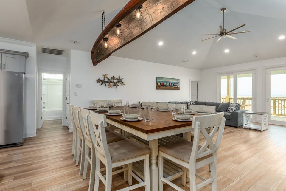 House, 5 Bedrooms | Dining