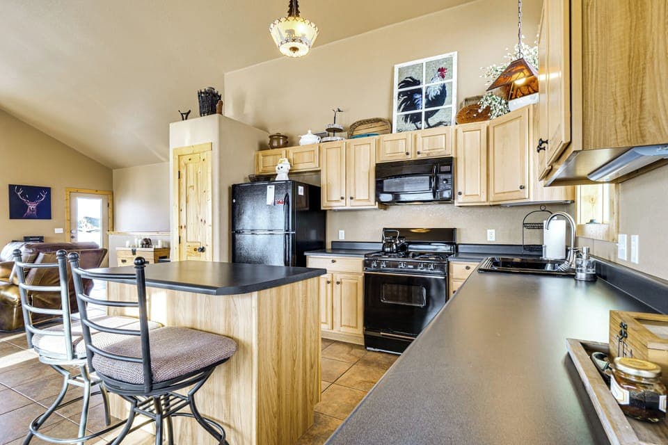 House (2 Bedrooms) | Interior