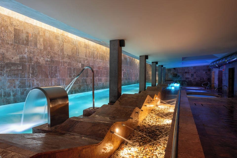 Sauna, Turkish bath, body treatments, aromatherapy, body wraps