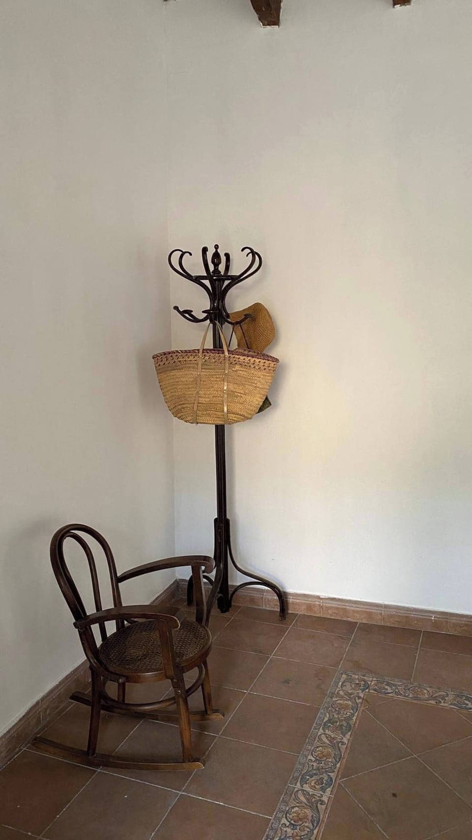 Shared Dormitory, 1 Bedroom, Smoking, Private Pool | Interior