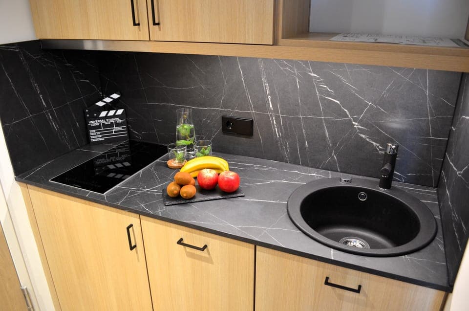 Comfort Studio, Courtyard View | Private kitchen | Coffee/tea maker, highchair