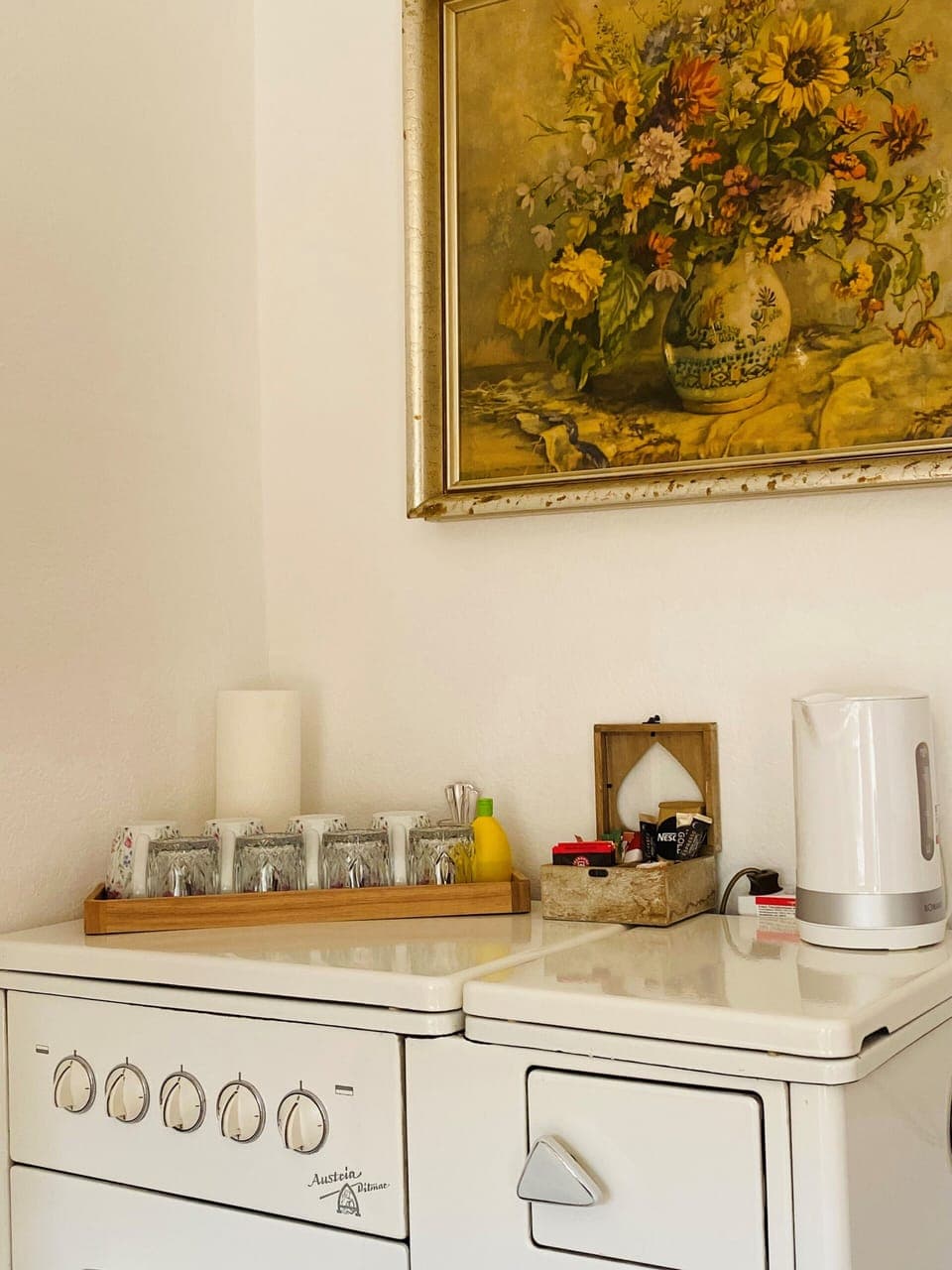 Suite, Balcony, Mountain View | Living area