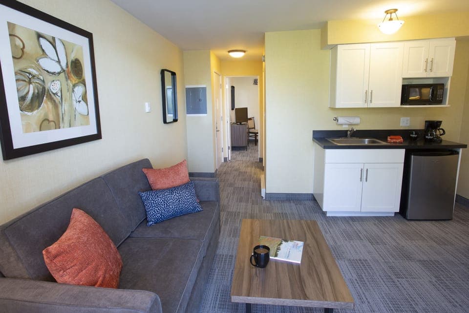 40-inch flat-screen TV with cable channels, TV