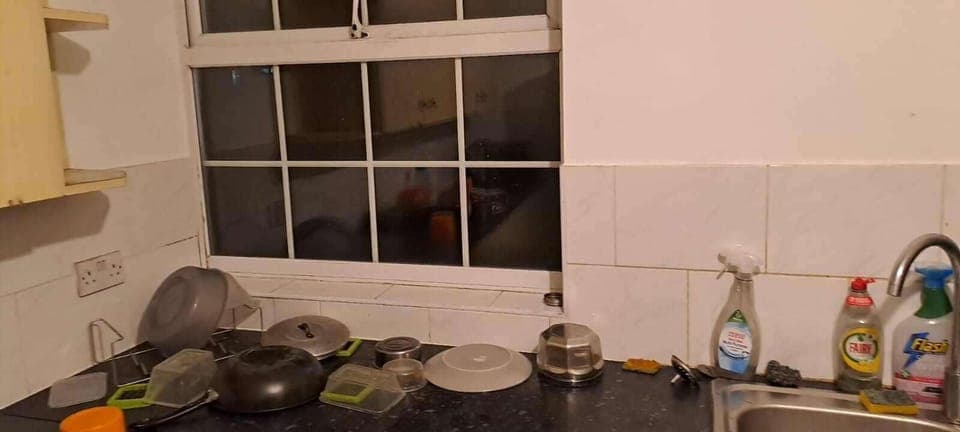 House | Private kitchen | Fridge, microwave, oven, stovetop