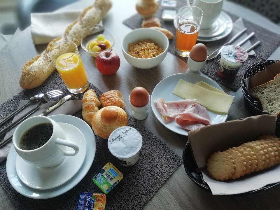 Daily local cuisine breakfast (EUR 18 per person)