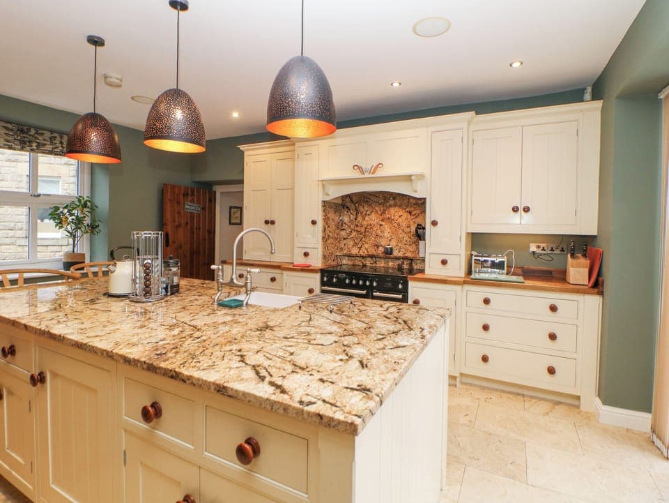 Fridge, dishwasher, electric kettle, toaster