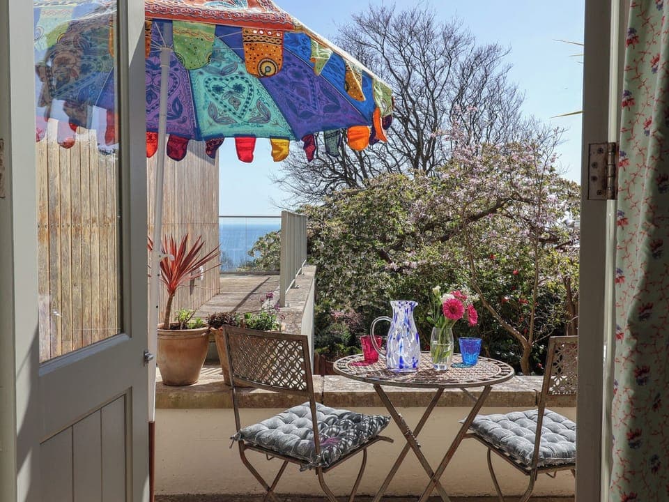 Cottage | Outdoor dining