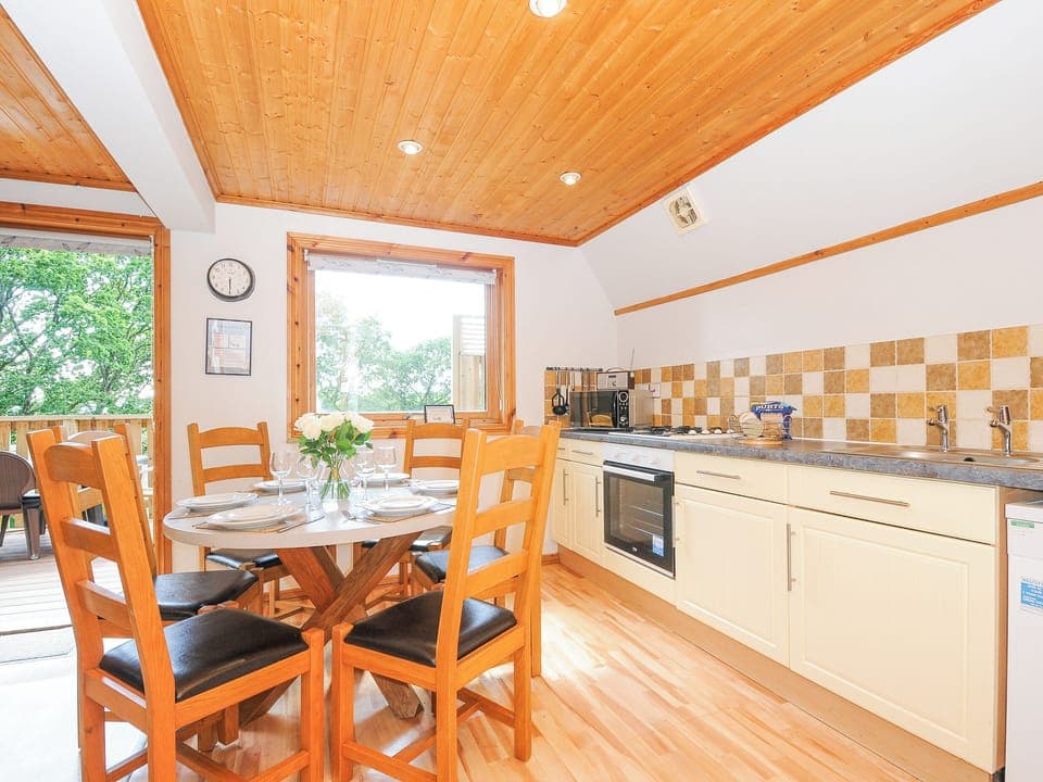 Dishwasher, cookware/dishes/utensils