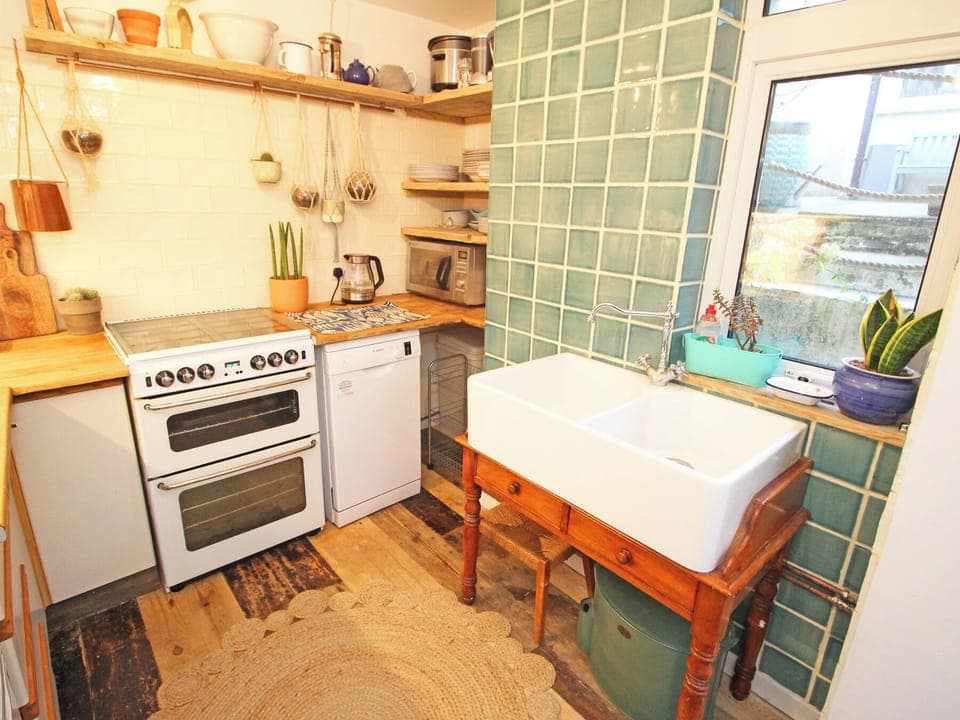 Fridge, dishwasher, electric kettle, toaster