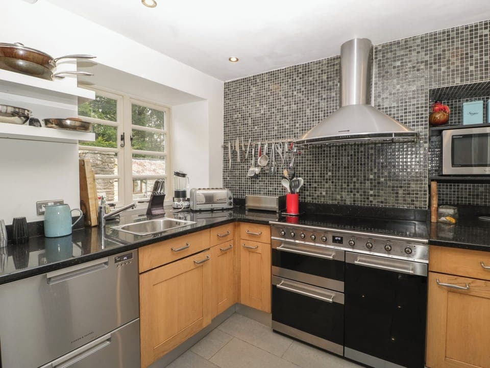 Fridge, dishwasher, electric kettle, toaster