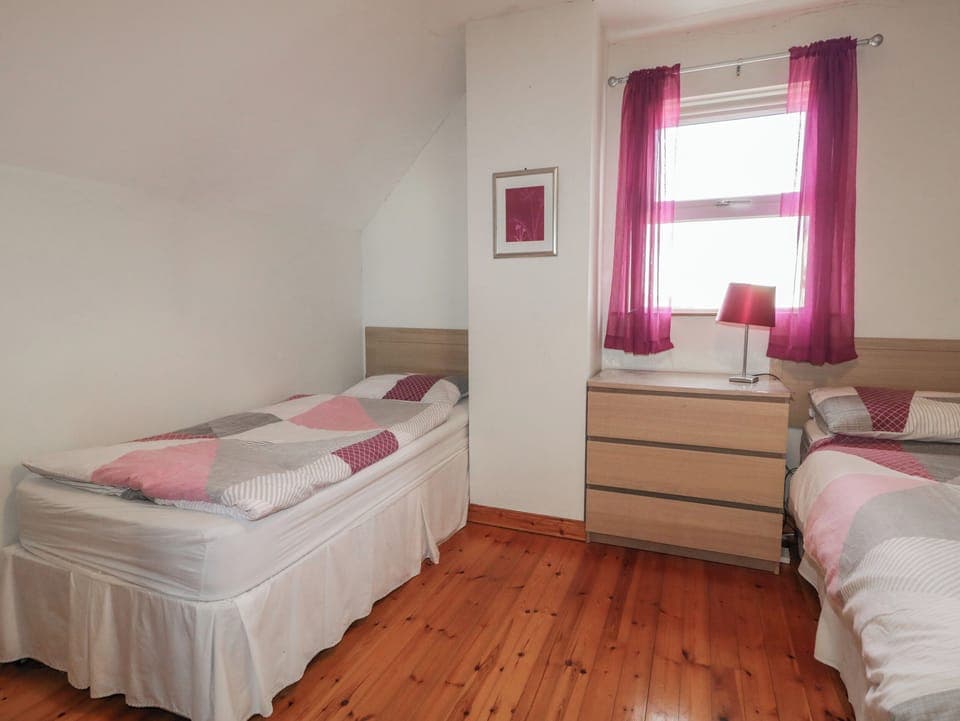 3 bedrooms, individually decorated, individually furnished, free WiFi