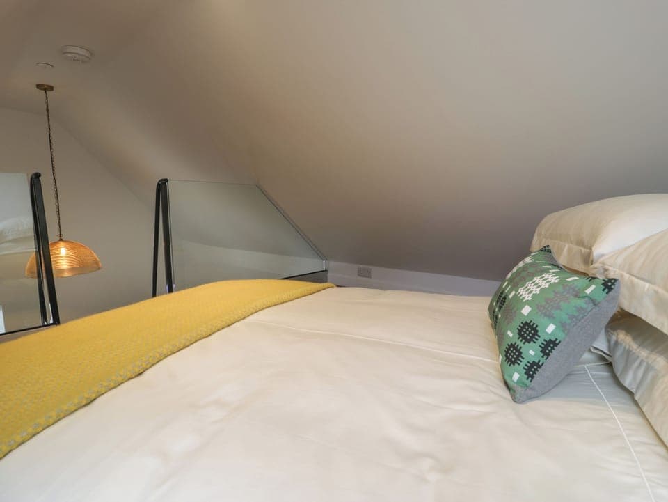 1 bedroom, individually decorated, individually furnished, free WiFi