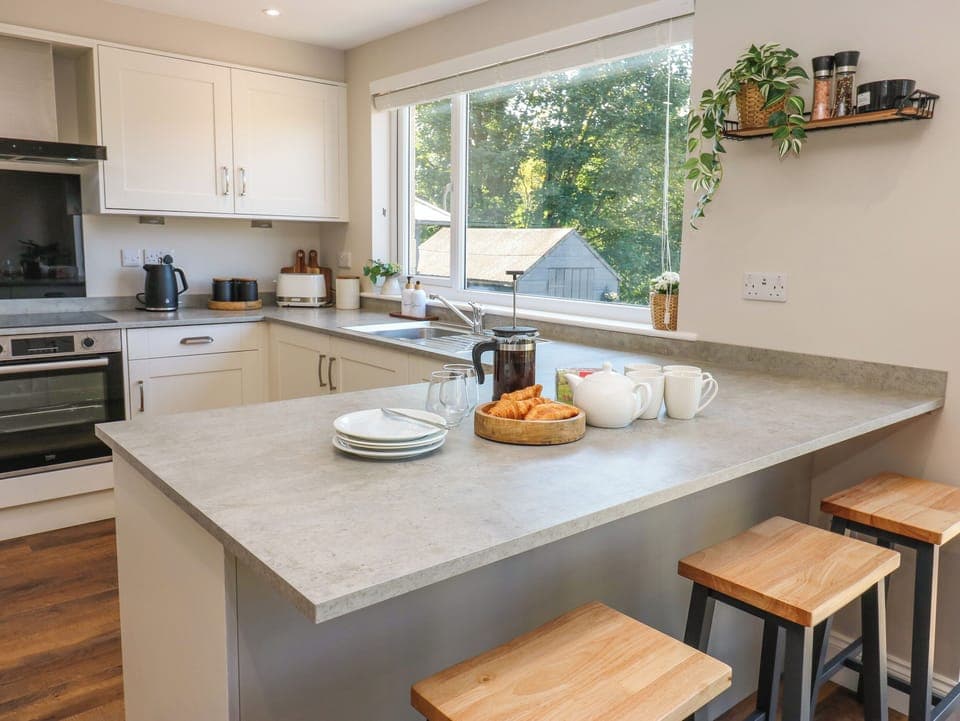 Fridge, dishwasher, electric kettle, toaster