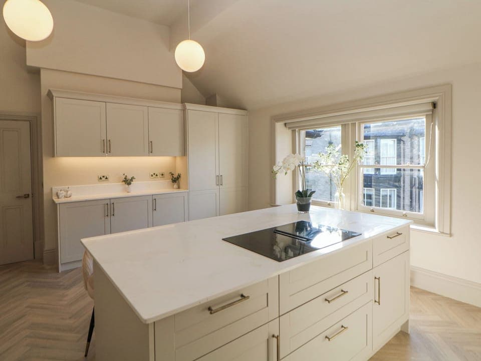 Fridge, dishwasher, electric kettle, toaster