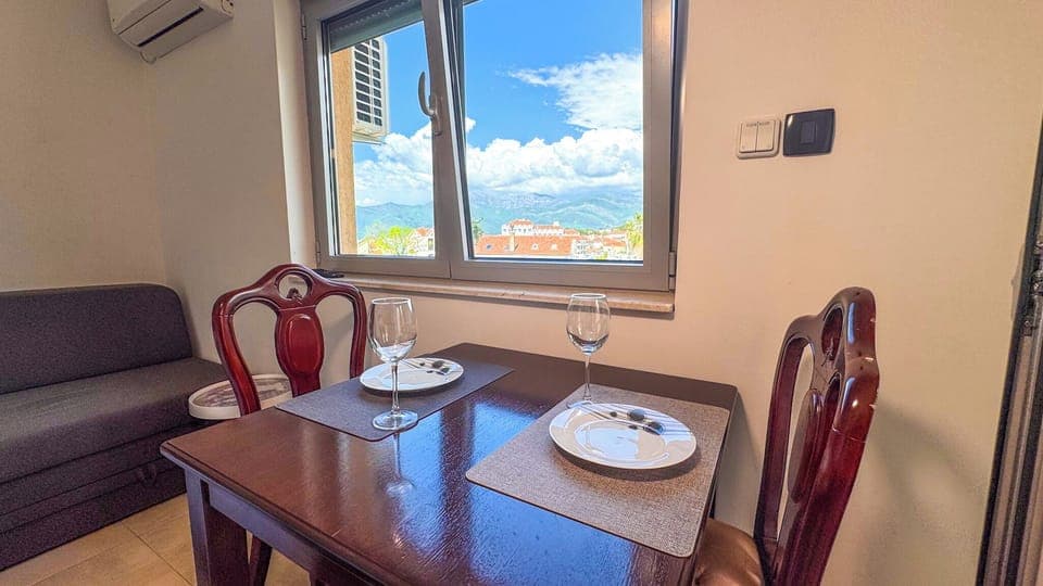 Standard Room | Living area