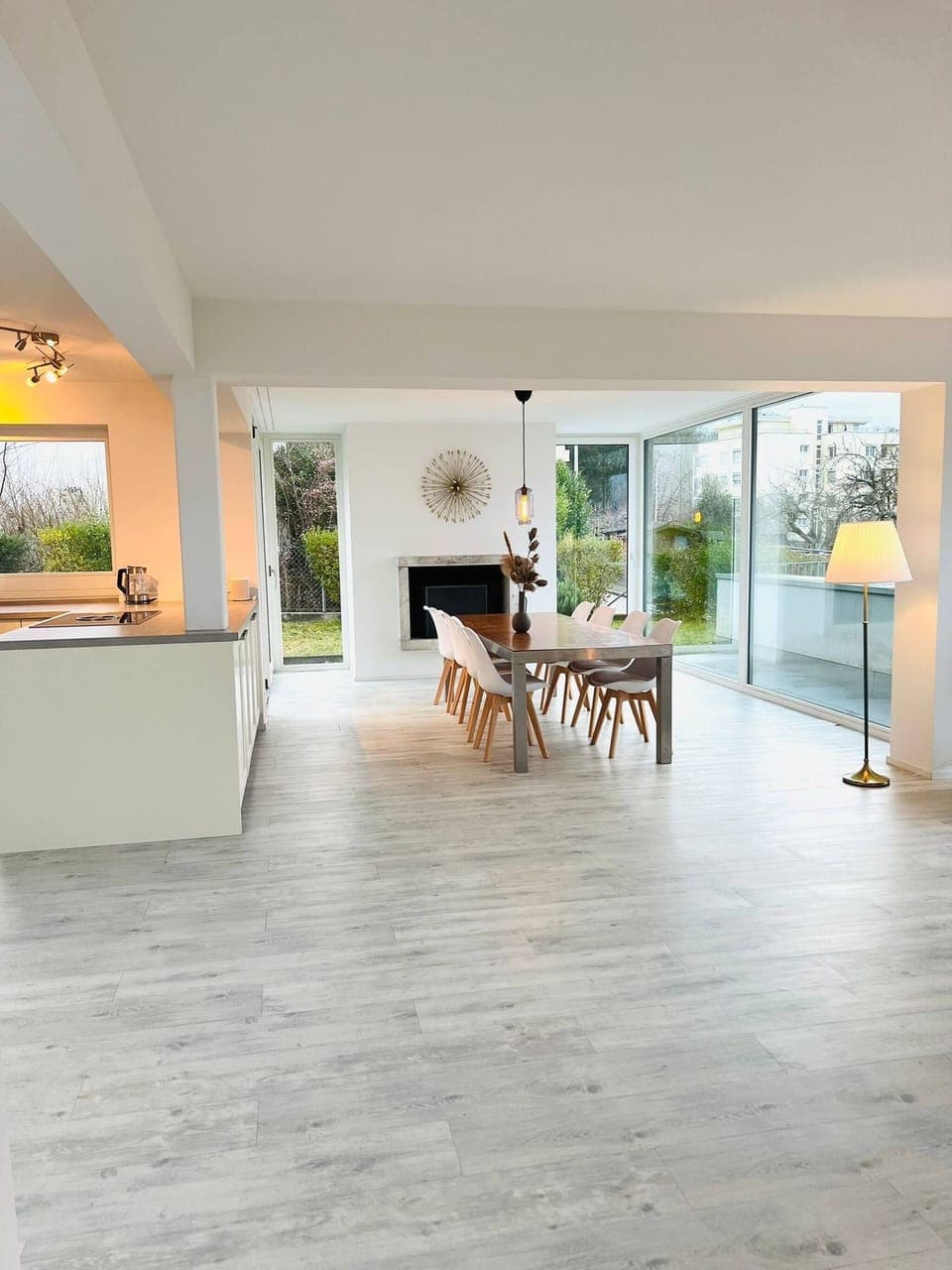 House, 5 Bedrooms, Accessible, Smoking | Living area