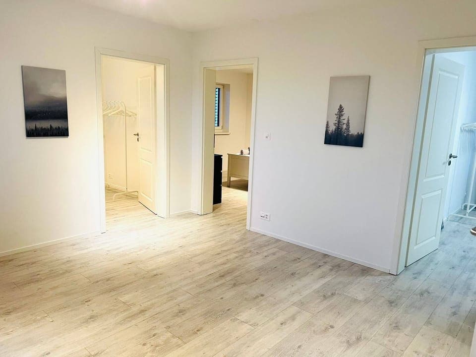 House, 5 Bedrooms, Accessible, Smoking | Interior