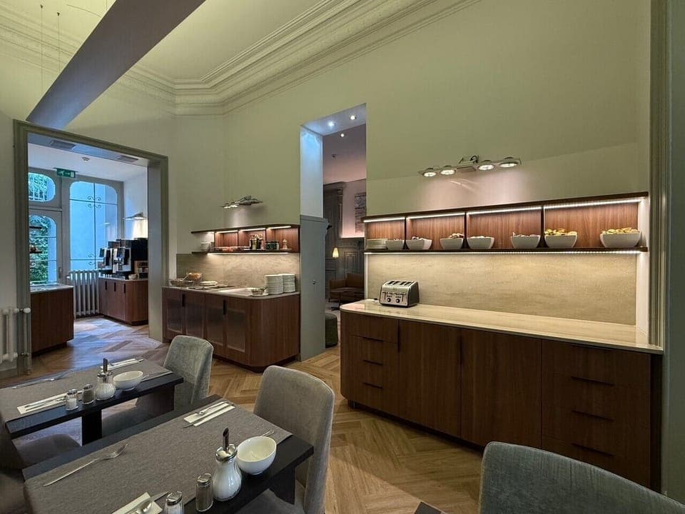 Daily buffet breakfast (EUR 21 per person)