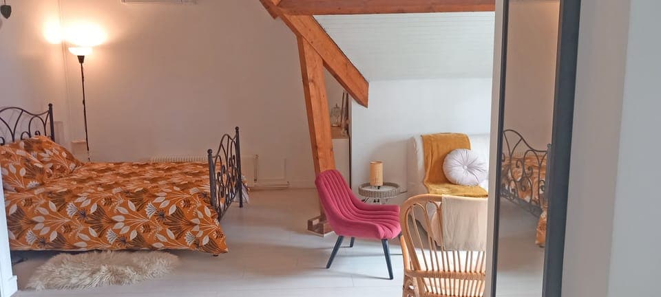 Comfort Suite, 2 Bedrooms, Garden View | 2 bedrooms, iron/ironing board, free WiFi