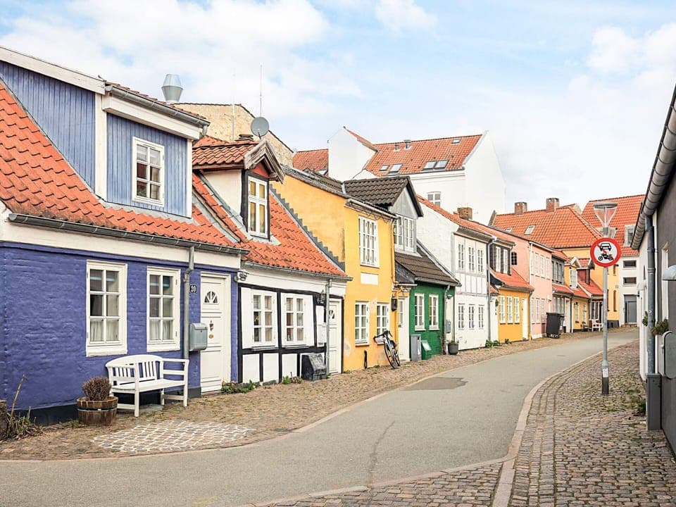 House | Miscellaneous