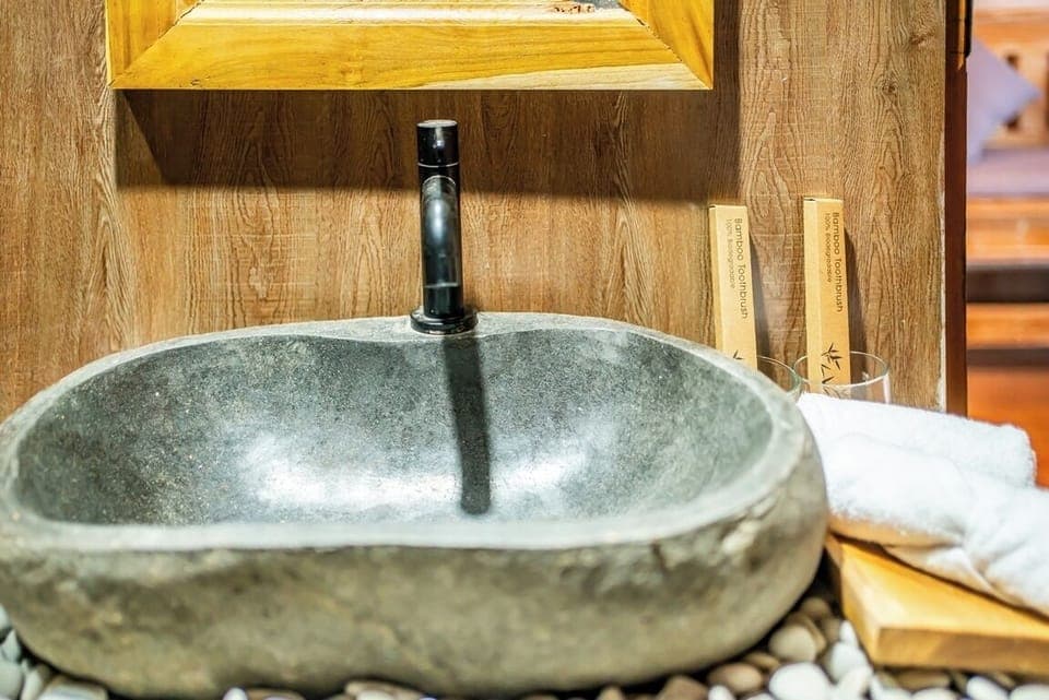 One Bedroom Villa | Bathroom | Shower, hair dryer, towels, soap