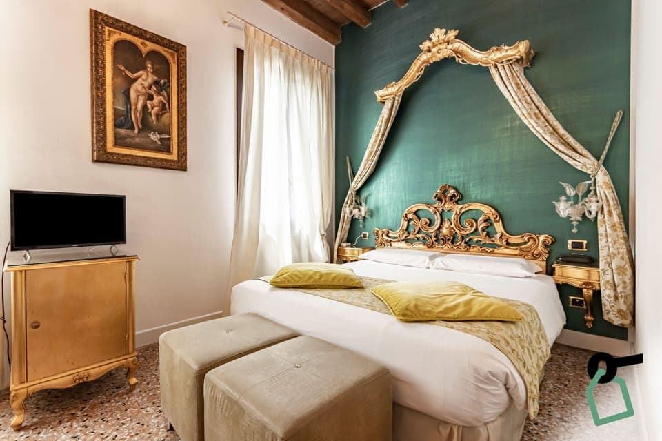 Superior Double Room | Minibar, in-room safe, free WiFi