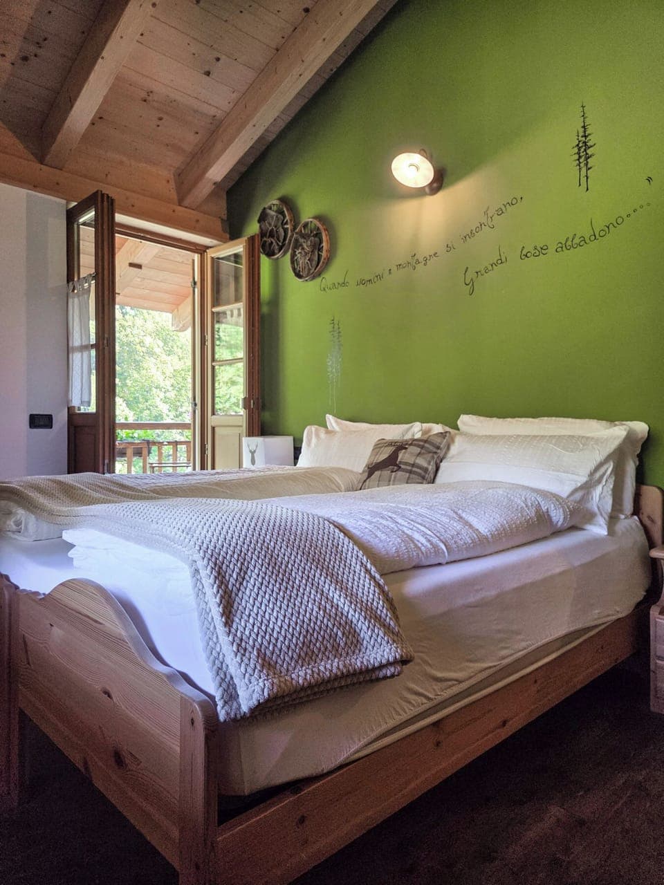 Deluxe Double Room, Vineyard View | Desk, laptop workspace, blackout drapes, free WiFi