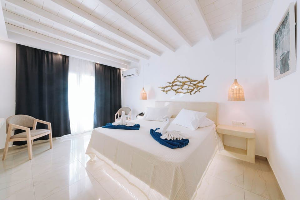 Double Room | In-room safe, free WiFi