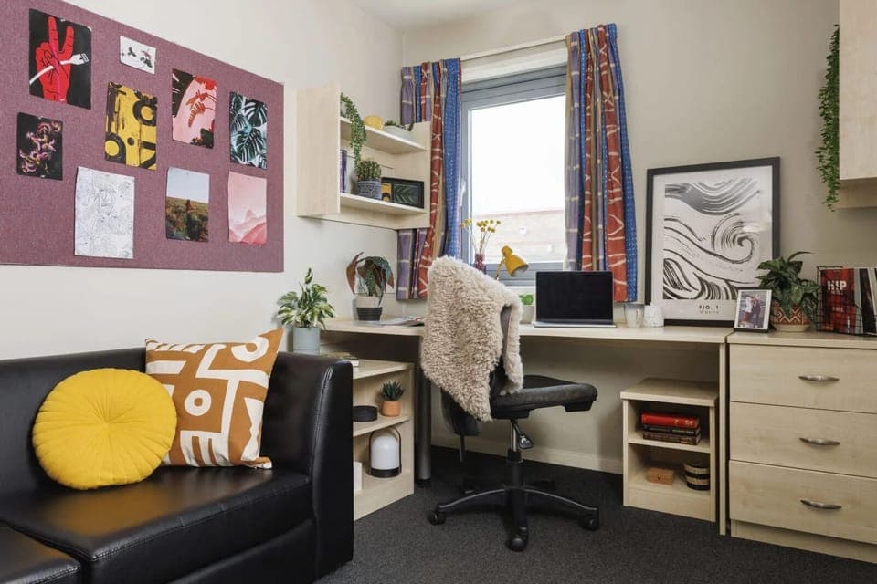 Single Room, Non Smoking | Blackout drapes, free WiFi