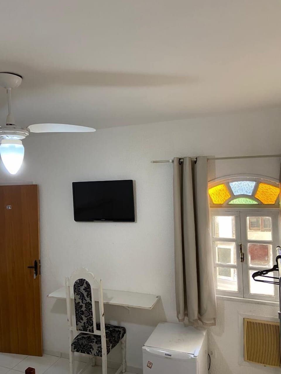 Comfort Triple Room, Non Smoking, Refrigerator | Desk, laptop workspace, free WiFi