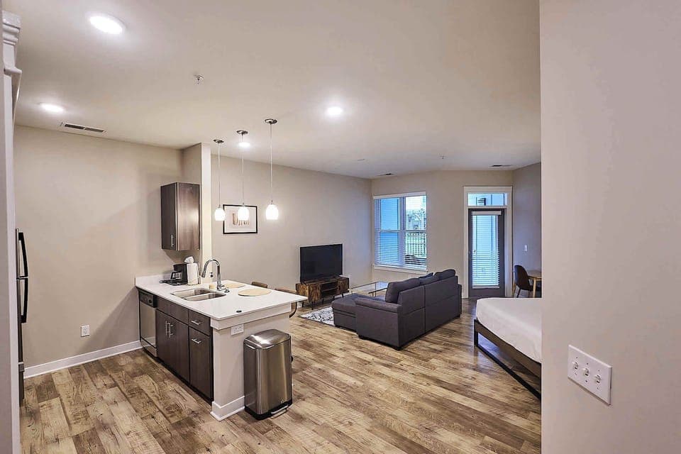 Deluxe Studio, Non Smoking | Living area | 42-inch Smart TV with digital channels, Netflix, Hulu