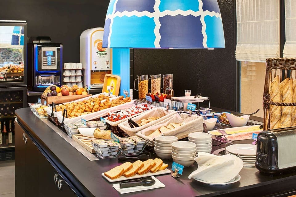 Daily buffet breakfast (EUR 10.50 per person)