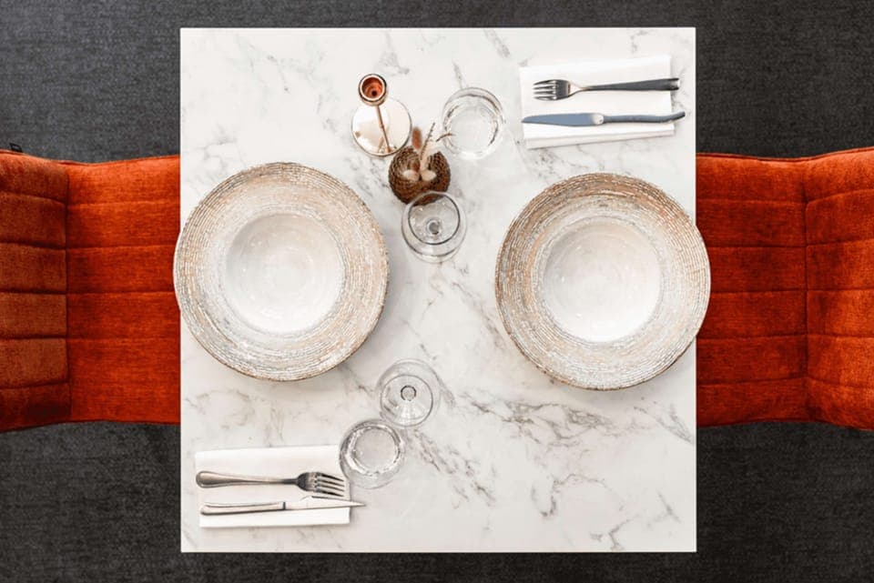 Breakfast, lunch and dinner served