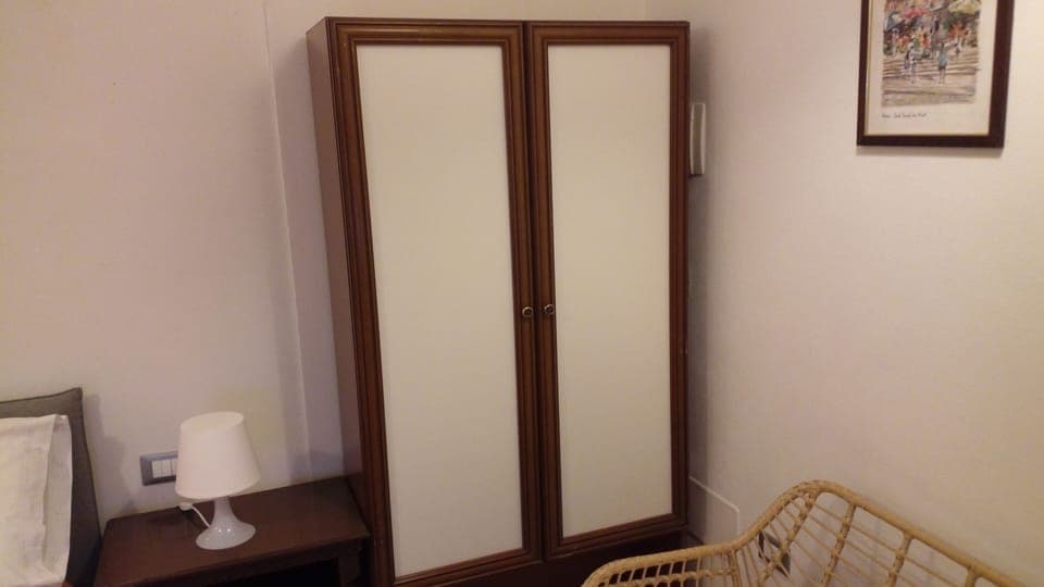 Classic Double Room, Park View | Minibar, free WiFi