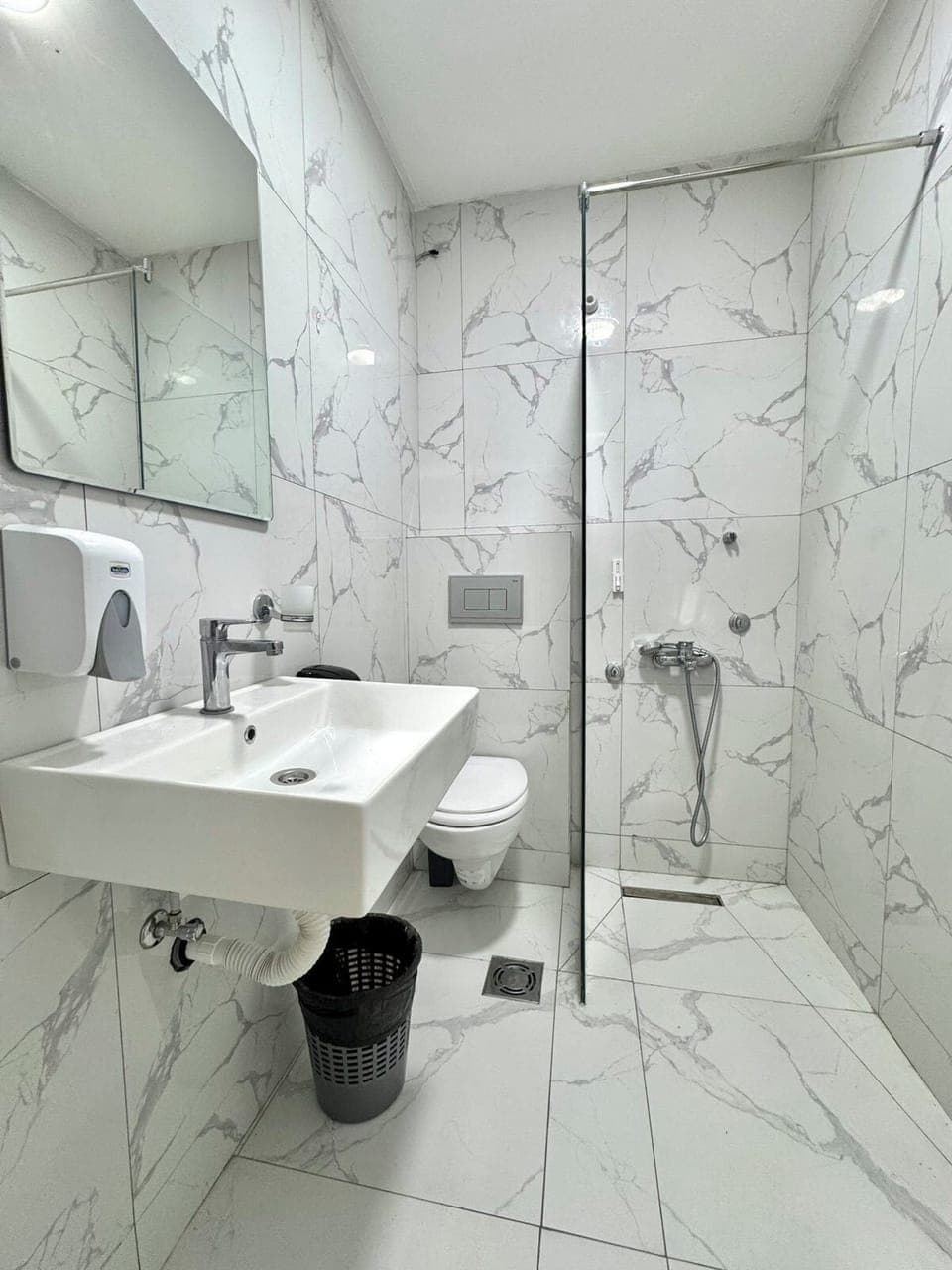 Comfort Quadruple Room, Balcony | Bathroom | Shower, towels, soap, shampoo